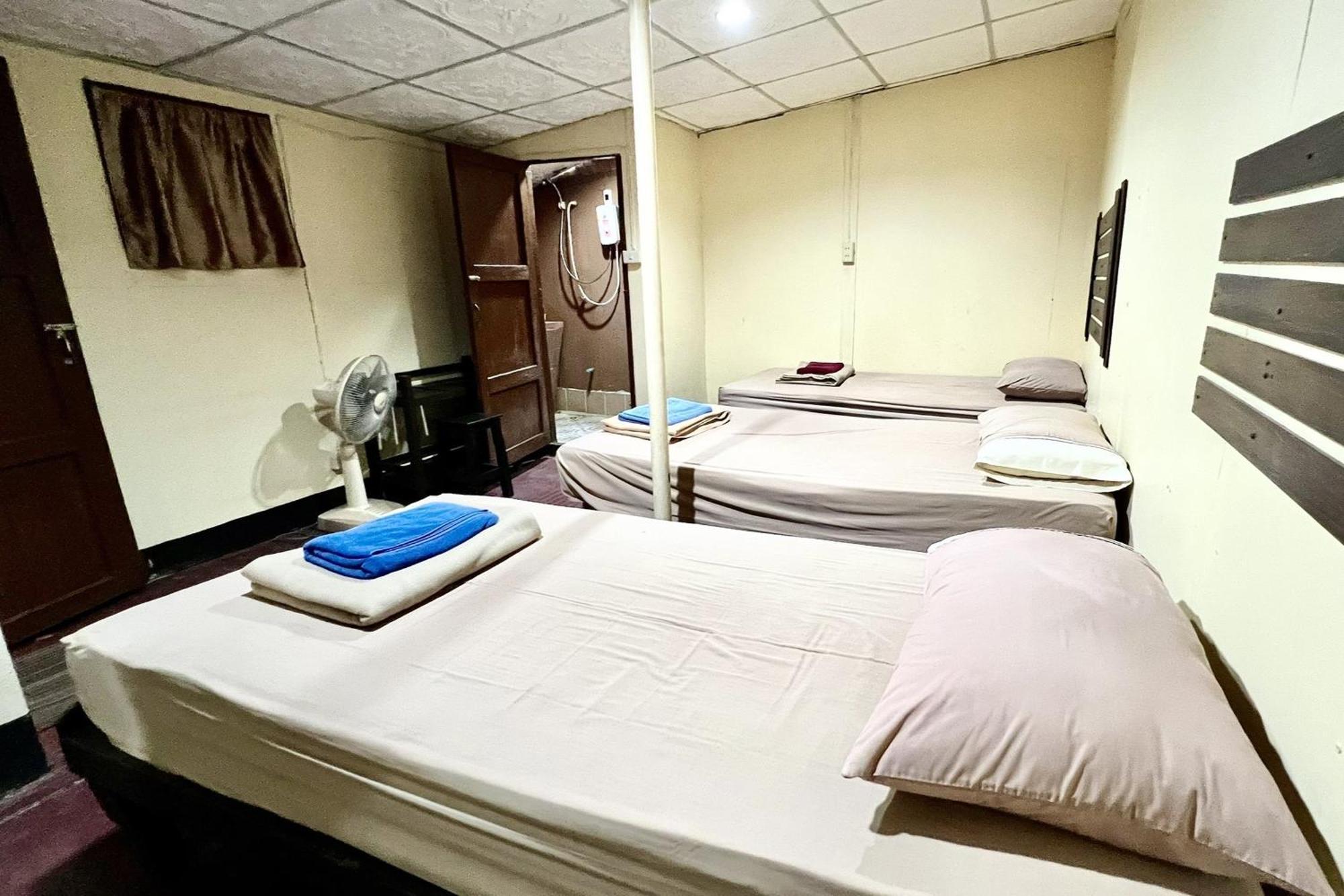 Baan Lanna At Prasingh Hotel Csiangmaj Kültér fotó
